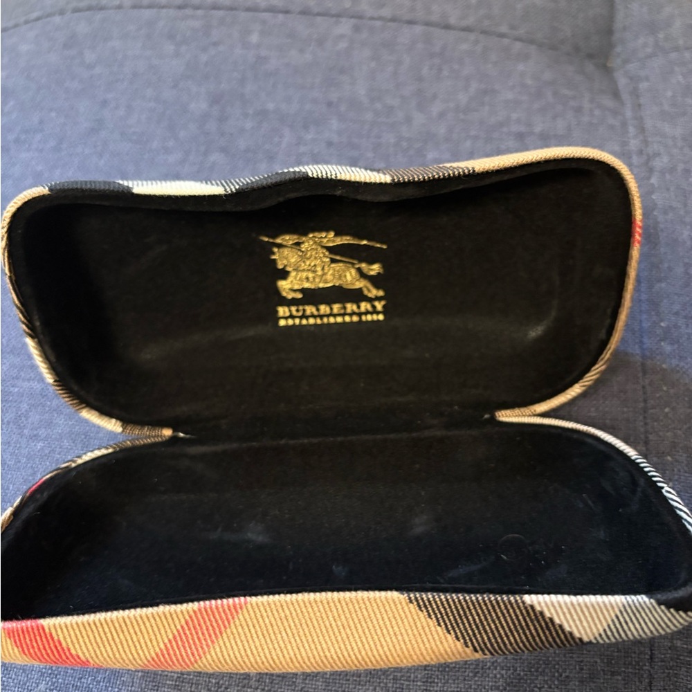 Burberry Sunglasses Case